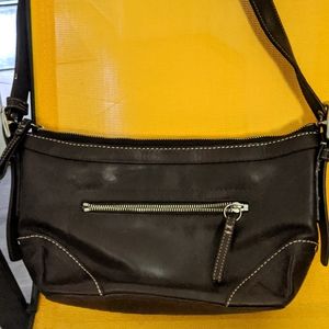 Coach Adjustable Shoulder Handbag